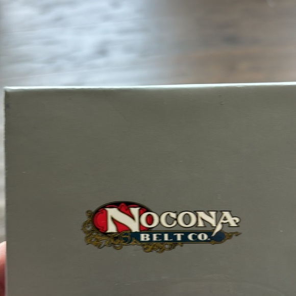 Nocona Tooled Leather,beaded diamond Aztec, Bi-Fold Flip,Western,slim fit wallet - Picture 10 of 11